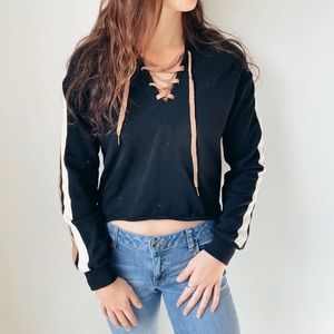 Cropped Black Hoodie from Fabrik